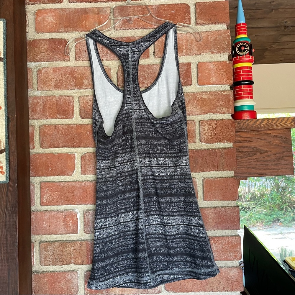 Nike Running Tank - Picture 2 of 2